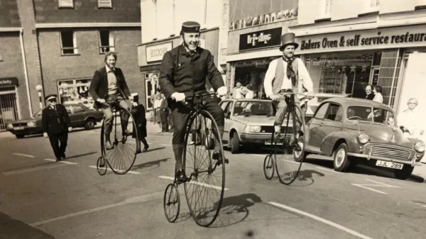 Vintage Cycling 