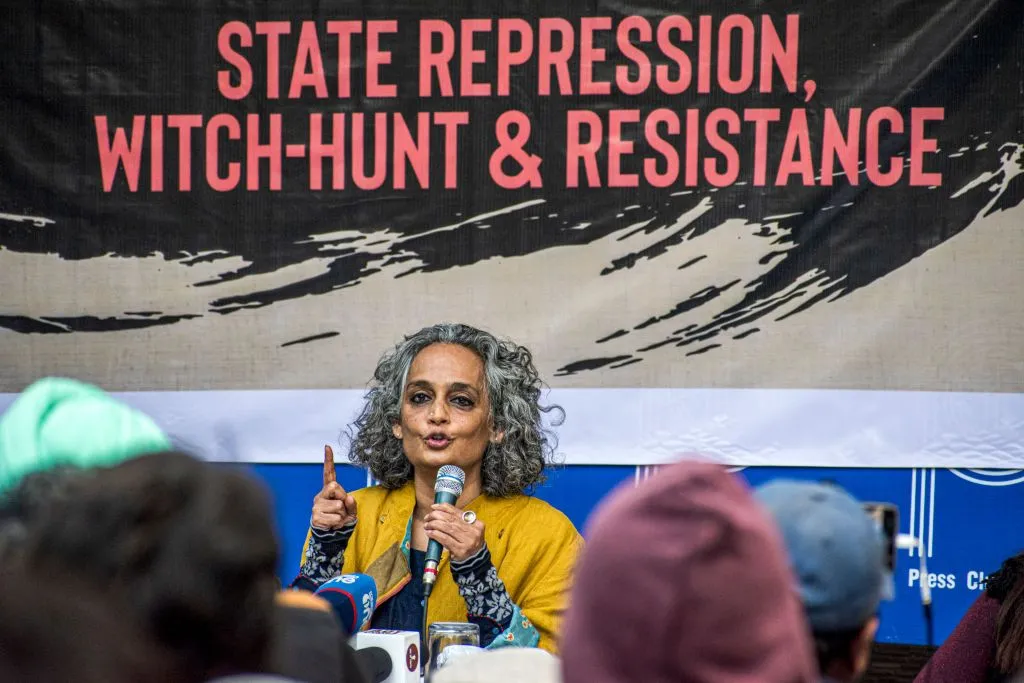  Arundhati Roy 